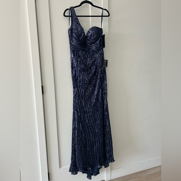 Cinderella Divine Gown / Dress - Picture 3 of 5